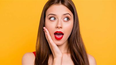 الصفع على الوجه.. أحدث وسائل خبراء التجميل للحصول على بشرةٍ نضرة