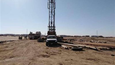 بدء أعمال حفر بئر القرى النموذجية بالخارجة في الوادى الجديد