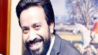 سامح حسين يشارك جمهوره ببوستر من مسرحية 