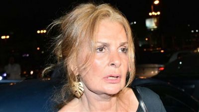تعرف على موعد ومكان عزاء والدة يسرا
