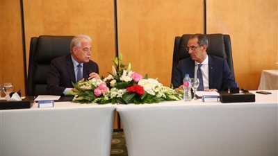 عمرو طلعت وخالد فودة يتابعان الاستعداد لمؤتمر الاتصالات