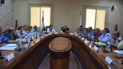 الزملوط يؤكد طرح تيسيرات أمام الشركات الراغبة في الإستثمار بالوادي الجديد