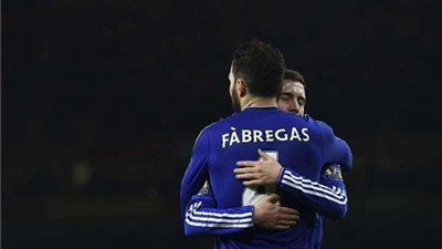 حرمان فابريجاس من قيادة السيارات ستة أشهر