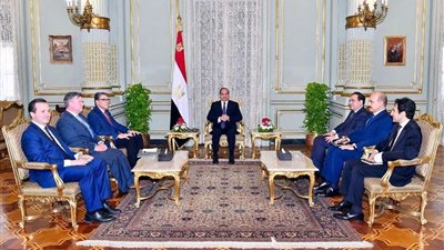 السيسي يرحب بمشاركة أمريكا في الاجتماع الوزاري لشرق المتوسط