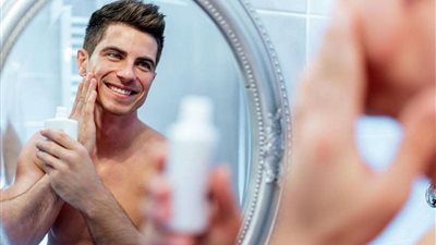 للرجال.. 8 أسرار للعناية بالبشرة في فصل الصيف