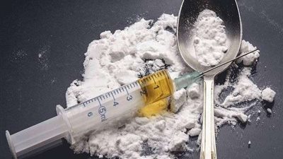 حبس متهمين 4 أيام لترويجهم مواد مخدرة بالشروق