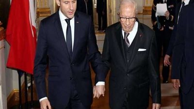 الرئيس الفرنسي يعلن حضوره جنازة 