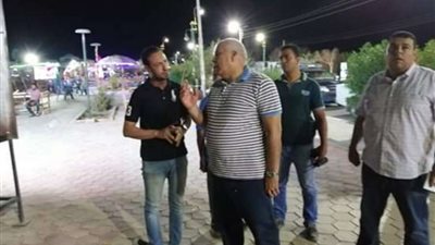 محافظ الوادي الجديد يتفقد الممشى السياحى بالخارجة