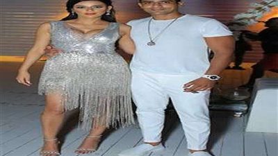 هبة السيسي تحتفل بزفافها بفستان شبه عاري