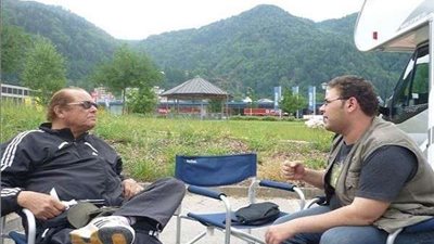 محمد رزق يستعيد ذكرياته مع محمود عبد العزيز