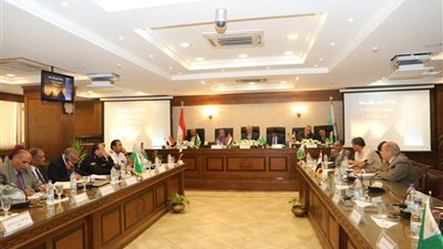 محافظ الجيزة: خطة شامله لصيانة وترميم المدارس قبل بداية العام الدراسي