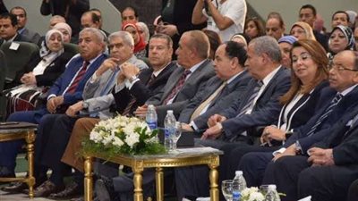 محافظ بني سويف يشارك في مؤتمر بحث الدخل والإنفاق وخريطة الفقر