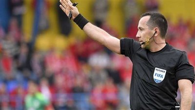 جولة سياحية لحكام القمة في الأهرامات