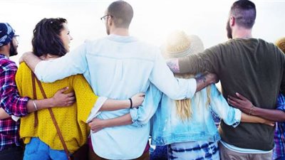 في اليوم العالمي للصداقة.. 7 أنواع من الأصدقاء لا غنى عنهم