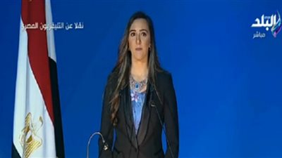 هادية حسني تروي قصة نجاحها أمام السيسي