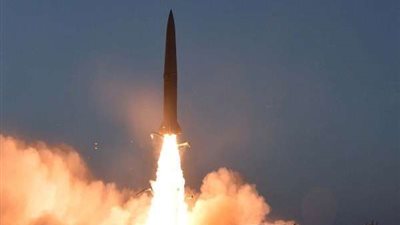 مقذوفات مجهولة الهوية تطلقها كوريا الشمالية تجاه جارتها