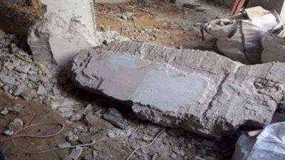 مصرع طفلة إثر انهيار جدار قديم عليها في البحيرة