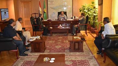 محافظ الفيوم: دراسة إنشاء مجمع خدمات نموذجي متكامل بدمو