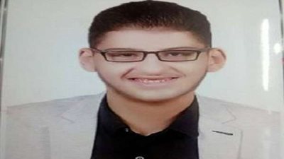 طالب من ذوي الإعاقة لـ