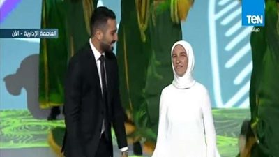 متحدية إعاقة تشارك الشرنوبي إحياء حفل ختام منتدى الشباب 2019