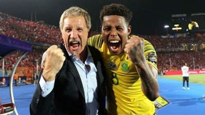 بسبب السرطان.. 