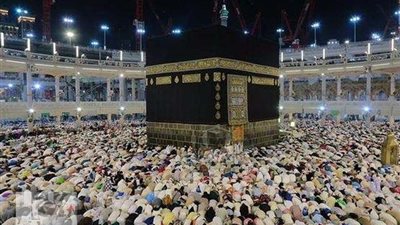 خطيب المسجد الحرام يستعرض وصايا الرسول للمسلمين في الليالي العشر