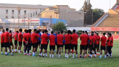 مران الأهلي.. غياب الشناوي وانتظام صالح ورمضان
