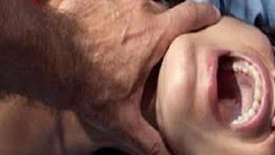 ربة منزل تتهم 3 أشخاص بالتعدي جنسيًا على نجلتها بشبرا الخيمة