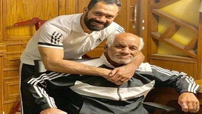 وفاة والد حسني عبدربه بعد صراع مع المرض.. والعزاء غدًا