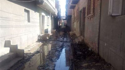 المنازل على وشك الإنهيار في 