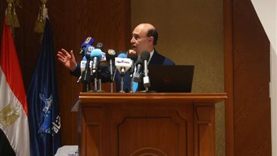 مميش: قناة السويس ستتحول بشكل جذري لمركز تجارة عالمي