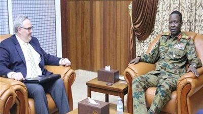 مبعوث بريطانيا للسودان يرحب بالاتفاق على الإعلان الدستوري