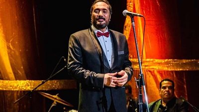 علي الحجار يؤجل حفله ويتبرع بإيراده لضحايا معهد الأورام