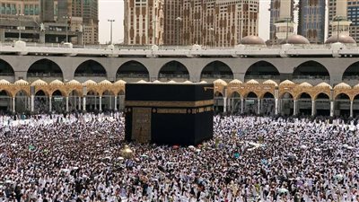وكيل الأزهر السابق يحذر من المغالاة في الحج