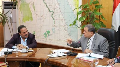 429.3 مليون جنيه إعانات طوارئ لـ 255 ألف عامل يعملون بـ 1281 منشأة