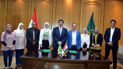 محافظ القليوبية يوقع بروتوكول مع 