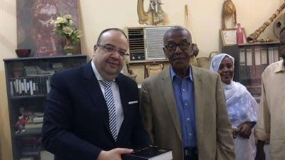 السفير المصري في الخرطوم يزور جامعة أم درمان الأهلية
