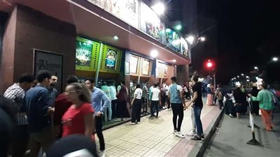 احتفالات المواطنين بعيد الأضحى في وسط البلد والمعز (صور)