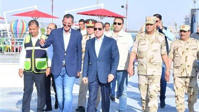 الرئيس السيسي يجري جولة تفقدية بمنتجع ماسة العلمين