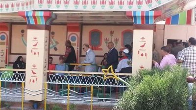 إقبال المواطنين على مرسى ماسبيرو النهري في أول أيام العيد