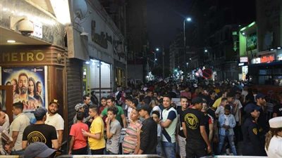 إقبال المصريين على سينمات وسط البلد في أول أيام عيد الأضحى (صور)