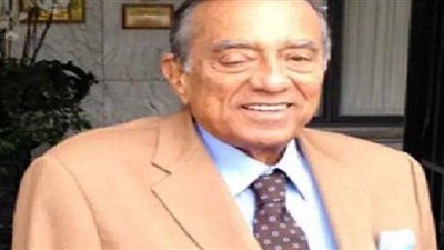 بعد صراع مع المرض.. وفاة حسين سالم عن عمر 86 عاما