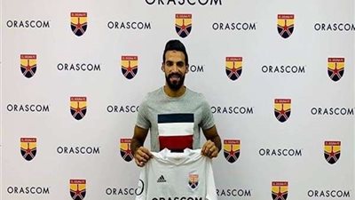 الأهلي يودع إسلام محارب بعد انتقاله للجونة