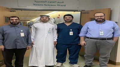 مركز العلوم العصبية بـ