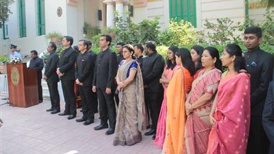 سفارة الهند ترفع علمها احتفالا بعيد الاستقلال الـ73 (صور)