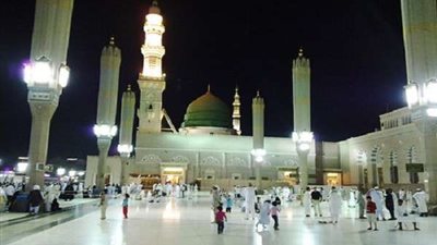 توافد الحجاج على المدينة المنورة لزيارة مسجد الرسول