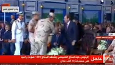 السيسي: نحن نريد بناء دولة قوية  ونتحدى محاولات الإرهاب على استنزافها