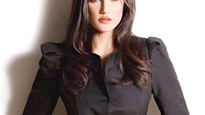 بإطلالة جذابة.. دره تخطف الأنظار في أحدث ظهور لها