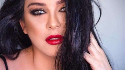 سولاف فواخرجي في أحدث ظهور لها بالمنزل