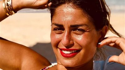 كلاكيت ثاني مرة.. منة فضالي تثير الجدل بـ